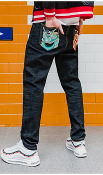 New casual stretch embroidery Chinese style straight jeans in autumn and winter 2019 
New casual stretch embroidery Chinese style straight jeans in autumn and winter 2019