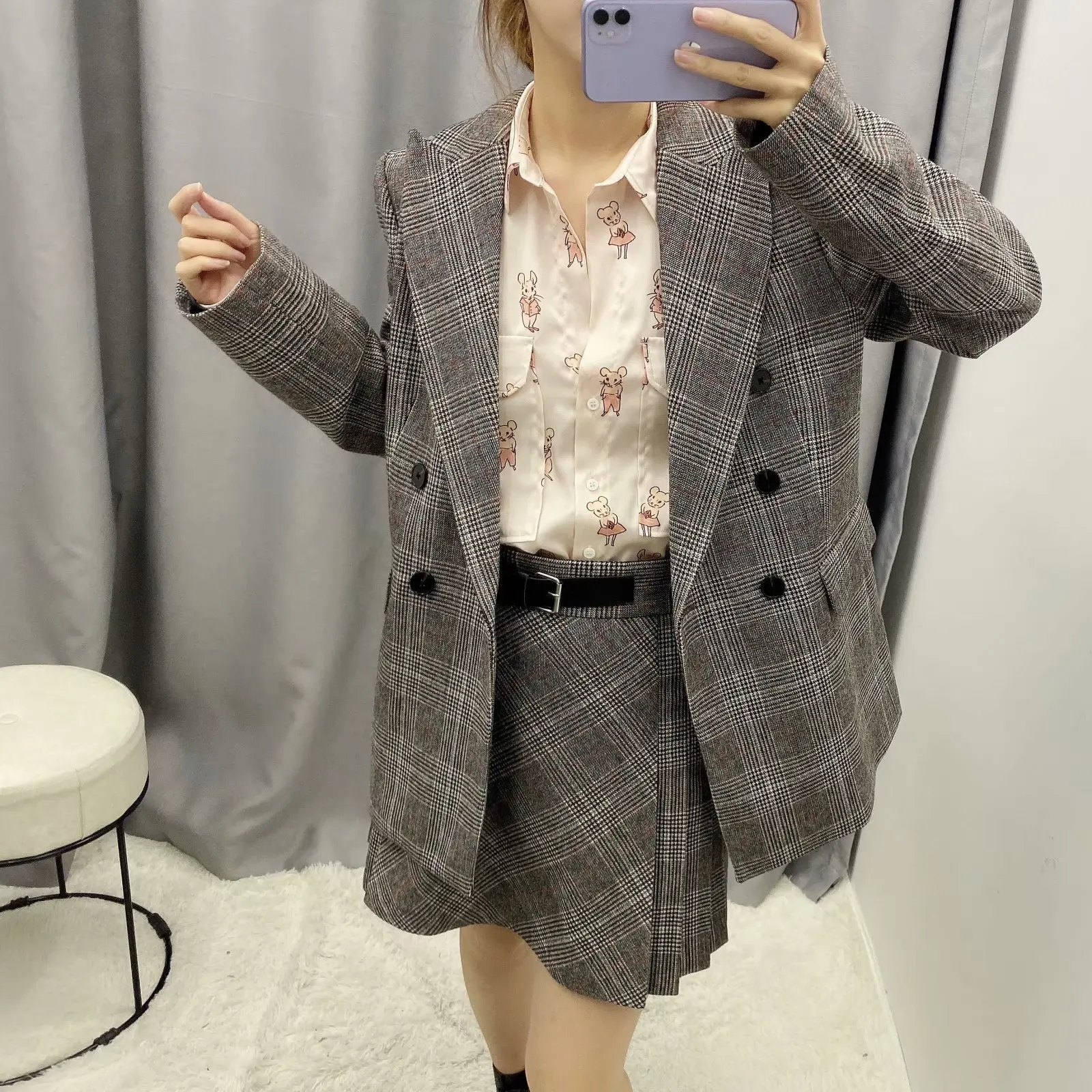 V3000-Europe And America WOMEN'S Dress 2020 Spring And Autumn New Style Double Breasted Pattern Suit Pleated Skirt Set
V3000-Europe And America WOMEN'S Dress 2020 Spring And Autumn New Style Double Breasted Pattern Suit Pleated Skirt Set
