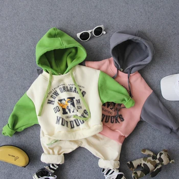 90-130cm height new 2019 autumn winter fleece inside boys letter sweater with hood boys handsome warm sweater
90-130cm height new 2019 autumn winter fleece inside boys letter sweater with hood boys handsome warm sweater