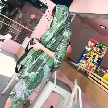 New style Chinese quality silk Spring summer autumn and winter lady beach fashion shawl women beautiful Leaf print Head scarf
New style Chinese quality silk Spring summer autumn and winter lady beach fashion shawl women beautiful Leaf print Head scarf