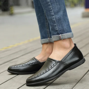 Men Casual Shoes Breathable genuine Leather Loafers Business Office Shoes For Men Driving Moccasins Comfortable Slip On Shoes
Men Casual Shoes Breathable genuine Leather Loafers Business Office Shoes For Men Driving Moccasins Comfortable Slip On Shoes