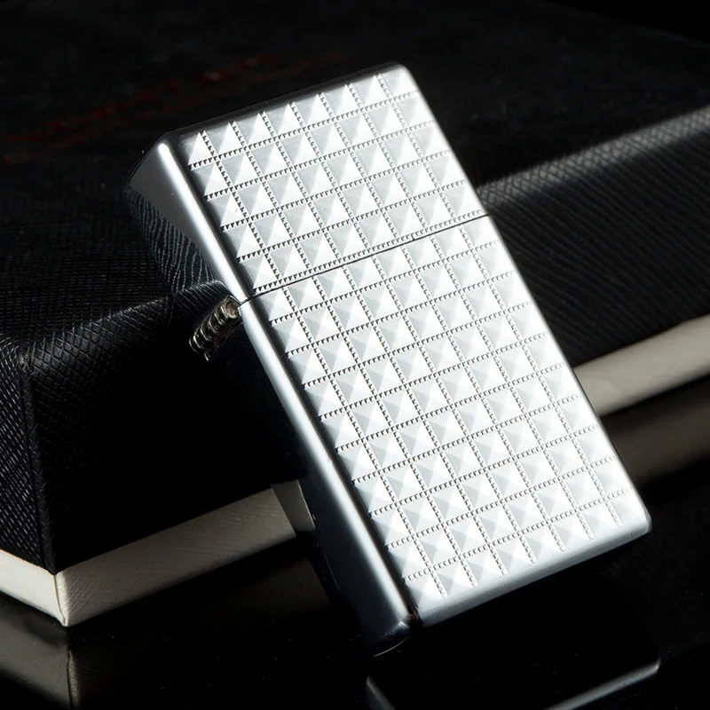 Cool Lighter Metal Retro Flint Gasoline Lighter Grinding Wheel Lighter Kerosene Lighter Men's Small Accessories 
Cool Lighter Metal Retro Flint Gasoline Lighter Grinding Wheel Lighter Kerosene Lighter Men's Small Accessories