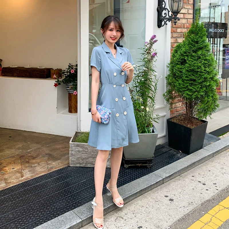 2019 summer new Korean version of the playful double-breasted solid color suit collar folds waist slim slimming dress
2019 summer new Korean version of the playful double-breasted solid color suit collar folds waist slim slimming dress