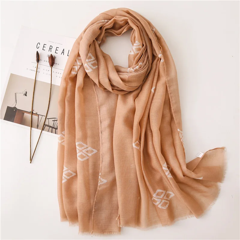 Women Scarf Embroider Viscose Scarf Women Plain Stitch Cotton Scarves Shawl Navy Blue Flower Sjaal Muslim Hijab Foulards 
Women Scarf Embroider Viscose Scarf Women Plain Stitch Cotton Scarves Shawl Navy Blue Flower Sjaal Muslim Hijab Foulards