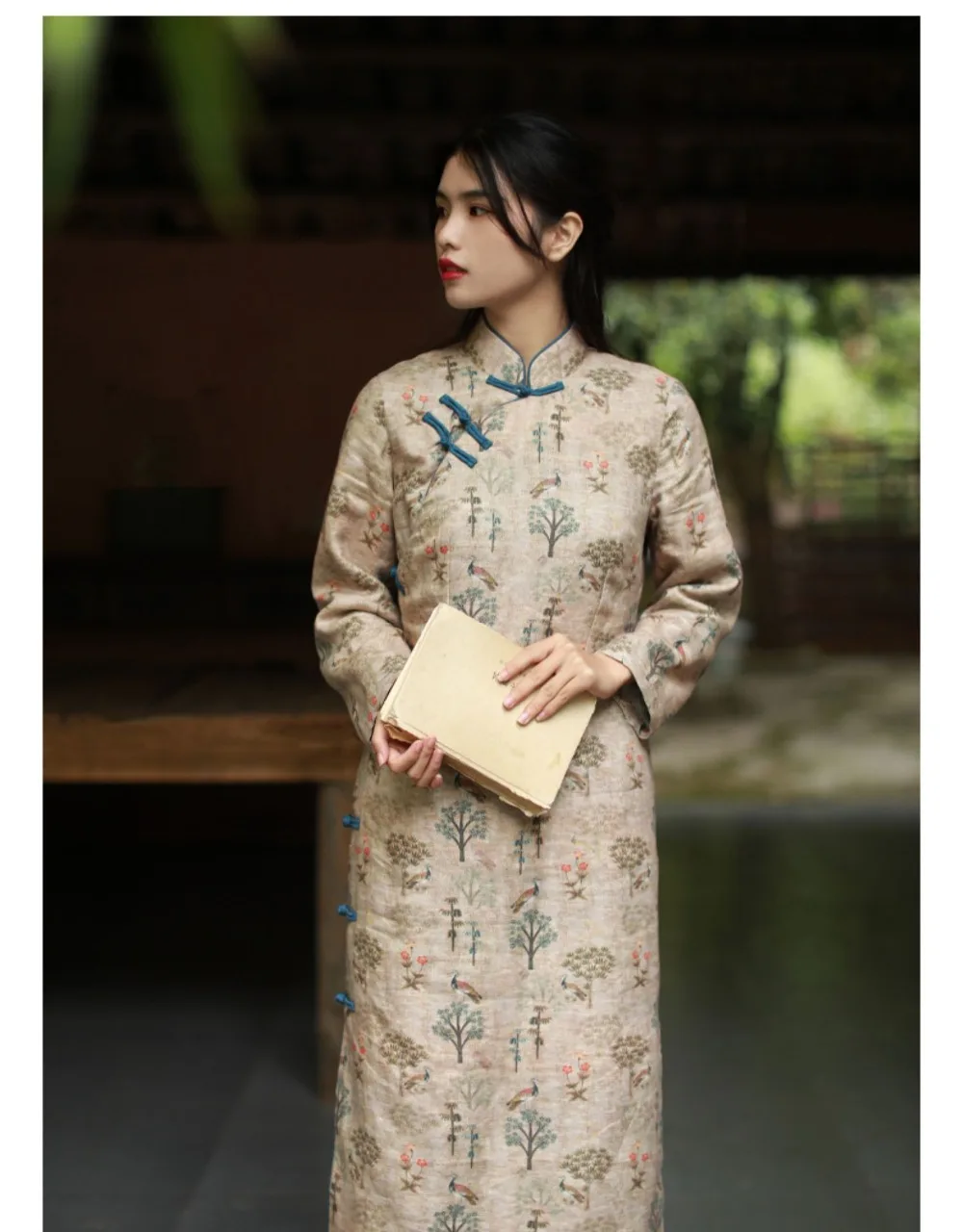 LZJN Long Sleeve Women Chinese Style Dress Stand Collar Vintage Cheongsam 2019 Winter Warm Fleece Qipao High Quality Dress (19)