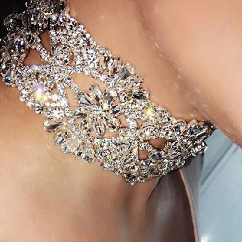 Skute Luxury Rhinestone Flower Statement Necklace Crystal Bib Collar Sexy Chunky Choker Necklaces for Women Fashion Jewelry Gift
Skute Luxury Rhinestone Flower Statement Necklace Crystal Bib Collar Sexy Chunky Choker Necklaces for Women Fashion Jewelry Gift