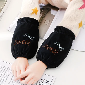 Autumn and winter simple and cute work warm short fleece sleeves Ms. office long short section children 
Autumn and winter simple and cute work warm short fleece sleeves Ms. office long short section children