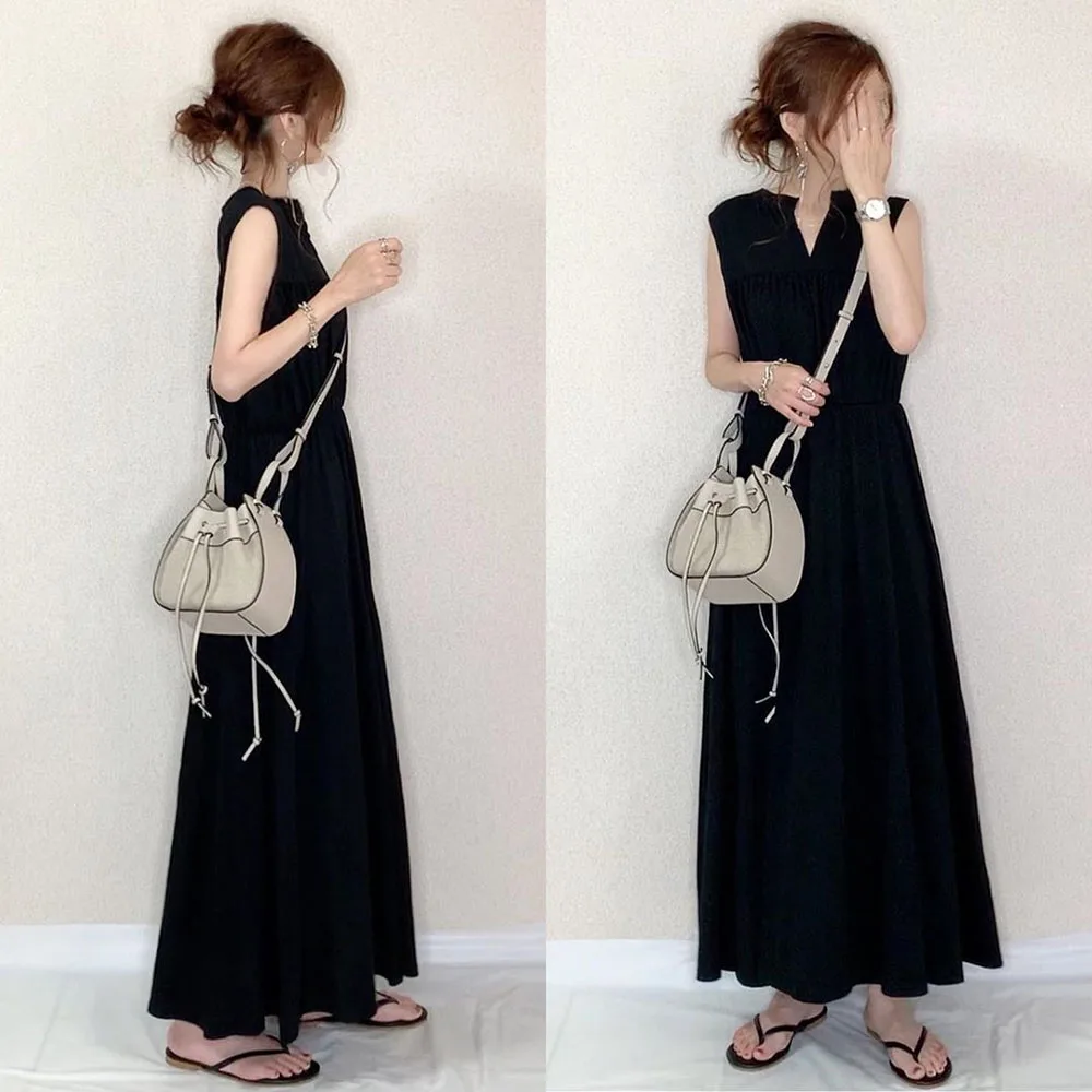 Ladies Black Pleated Dress Female 2020 Fall Japanese New V-neck Super Fairy Fight Receiving Waist Slim Long Dresses Sleeveless
Ladies Black Pleated Dress Female 2020 Fall Japanese New V-neck Super Fairy Fight Receiving Waist Slim Long Dresses Sleeveless