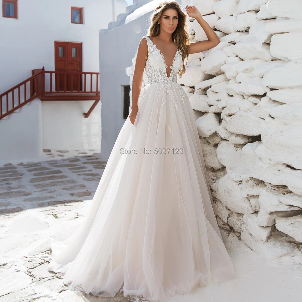 Vintage Wedding Dresses 2019 V Neck Tulle Appliqued Court Train Bridal Dress Sleeveless Vesido De Novia
Vintage Wedding Dresses 2019 V Neck Tulle Appliqued Court Train Bridal Dress Sleeveless Vesido De Novia