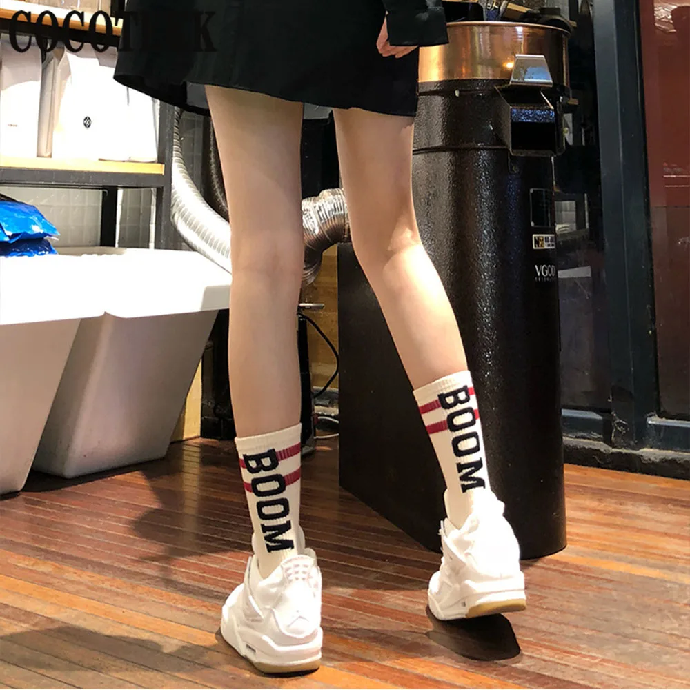 Couple Socks Fashion Cartoon Letter BOOM Combed Cotton Women Socks Happy Popular Harajuku Street Trend Skateboard Crew Socks
Couple Socks Fashion Cartoon Letter BOOM Combed Cotton Women Socks Happy Popular Harajuku Street Trend Skateboard Crew Socks