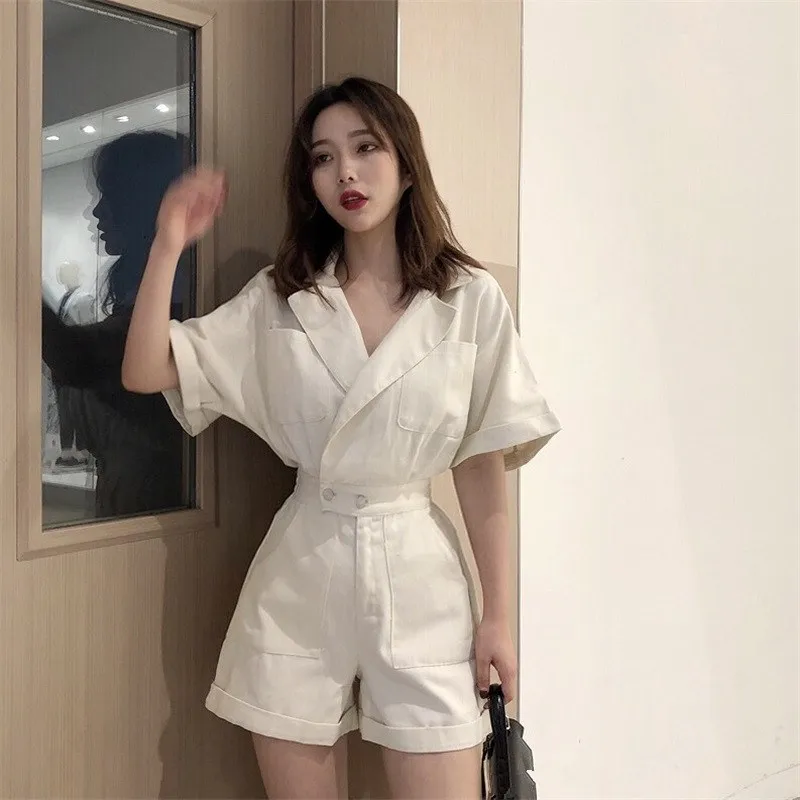 Korean Lapel High Waist Denim Romper Pockets Women 2019 Summer Solid Elastic Jumpsuits Casual Loose Short Overalls
Korean Lapel High Waist Denim Romper Pockets Women 2019 Summer Solid Elastic Jumpsuits Casual Loose Short Overalls