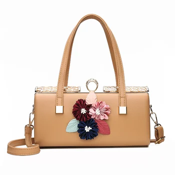 New Women Handbags Small Clip Lock Women Messenger Bags Pu Leather Embossed Flowers Tote Bag Ladies Bolsa Feminina Sac
New Women Handbags Small Clip Lock Women Messenger Bags Pu Leather Embossed Flowers Tote Bag Ladies Bolsa Feminina Sac