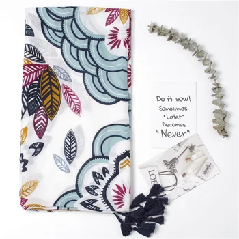 Luxury Brands Summer Fashion Long Cotton Linen Scarf Ms. Sun Wild Beach Towel Soft poncho silk scarves pashmina head scarf
Luxury Brands Summer Fashion Long Cotton Linen Scarf Ms. Sun Wild Beach Towel Soft poncho silk scarves pashmina head scarf