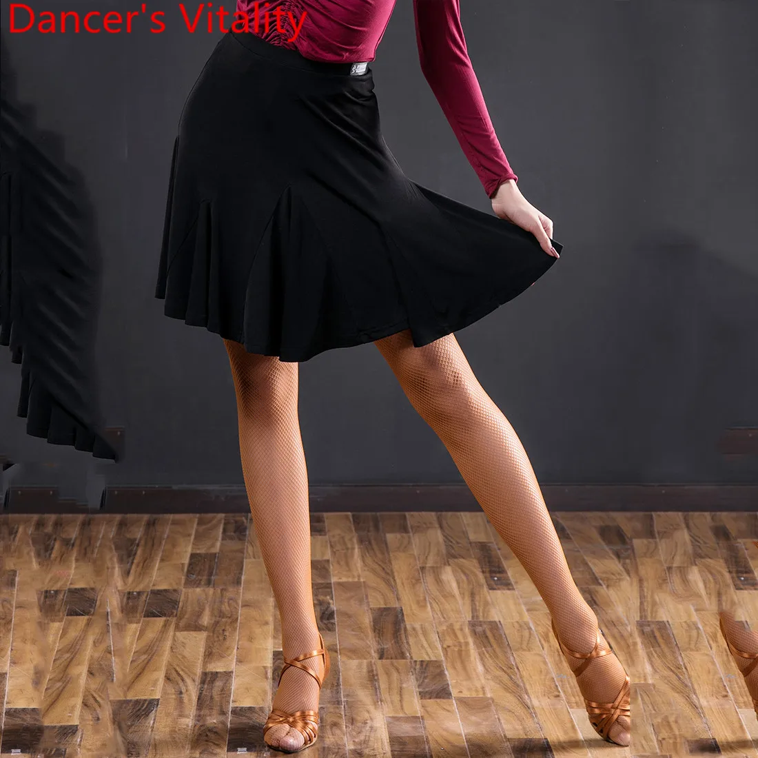 Latin Dance Practice Clothes Women Adults Black Flouncing Skirt Professional Rumba Samba Tango Cha Cha Dancing Training Outfits 
Latin Dance Practice Clothes Women Adults Black Flouncing Skirt Professional Rumba Samba Tango Cha Cha Dancing Training Outfits
