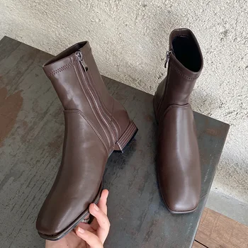 Winter 2020 New Fashion Women Low Heels Ankle Boots Vintage Lady Chelsea Boots Comfortable Soft Leather Zippers Flat Boots Shoes
Winter 2020 New Fashion Women Low Heels Ankle Boots Vintage Lady Chelsea Boots Comfortable Soft Leather Zippers Flat Boots Shoes