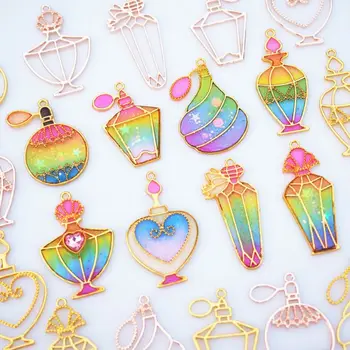 8 Pcs/set Handmade DIY Epoxy Frame UV Gel Perfume Bottle Metal Hollow Border for Pendant Necklace Jewelry Making 
8 Pcs/set Handmade DIY Epoxy Frame UV Gel Perfume Bottle Metal Hollow Border for Pendant Necklace Jewelry Making
