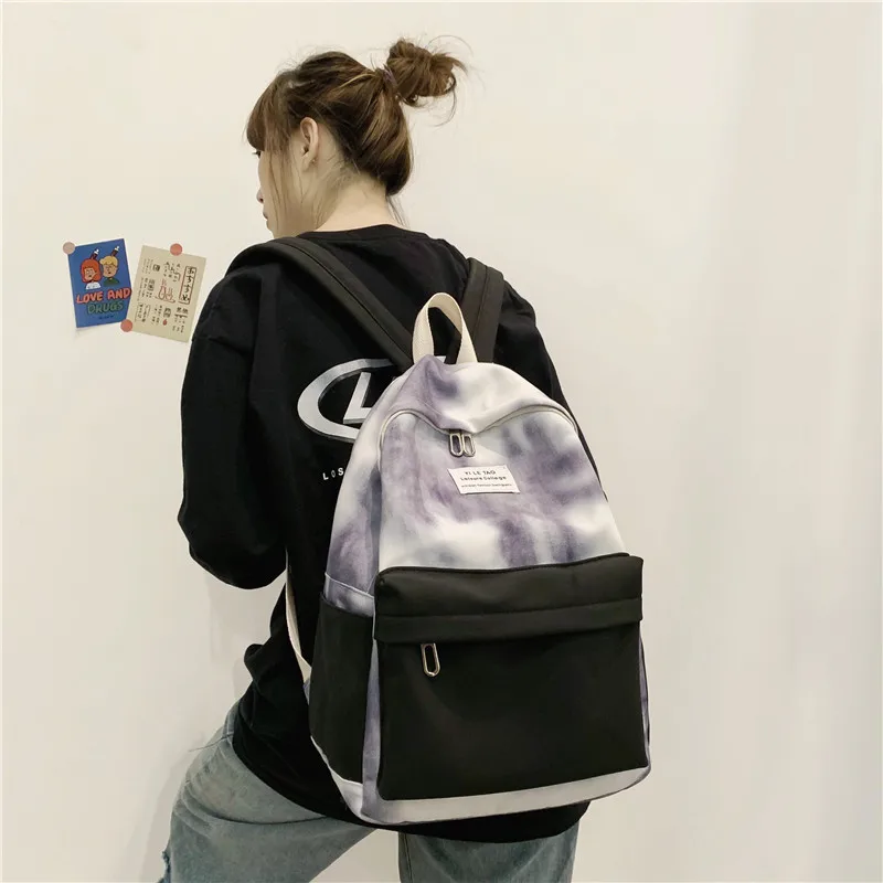 New 2020 female bag simple western style backpack gradient color art student school bag female soft girl large capacity backpack
New 2020 female bag simple western style backpack gradient color art student school bag female soft girl large capacity backpack