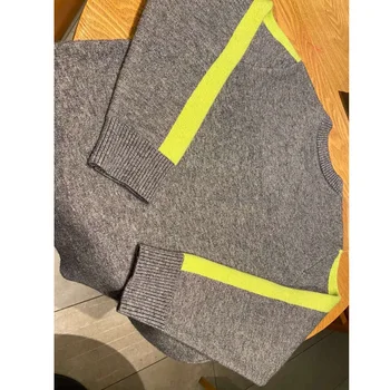 IN STOCK 2020 Mommy and Me Clothes KZ Color Block Pattern Cashmere Sweater Family Mommy and Daughter Matching Clothes
IN STOCK 2020 Mommy and Me Clothes KZ Color Block Pattern Cashmere Sweater Family Mommy and Daughter Matching Clothes