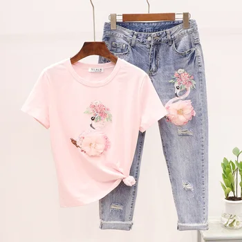 Summer Women Set Beading Cartoon Print T-shirt + Hole Denim Pants 2pc Loose Korean Jeans Pants Pink Tee Femme Two Piece Outfits 
Summer Women Set Beading Cartoon Print T-shirt + Hole Denim Pants 2pc Loose Korean Jeans Pants Pink Tee Femme Two Piece Outfits