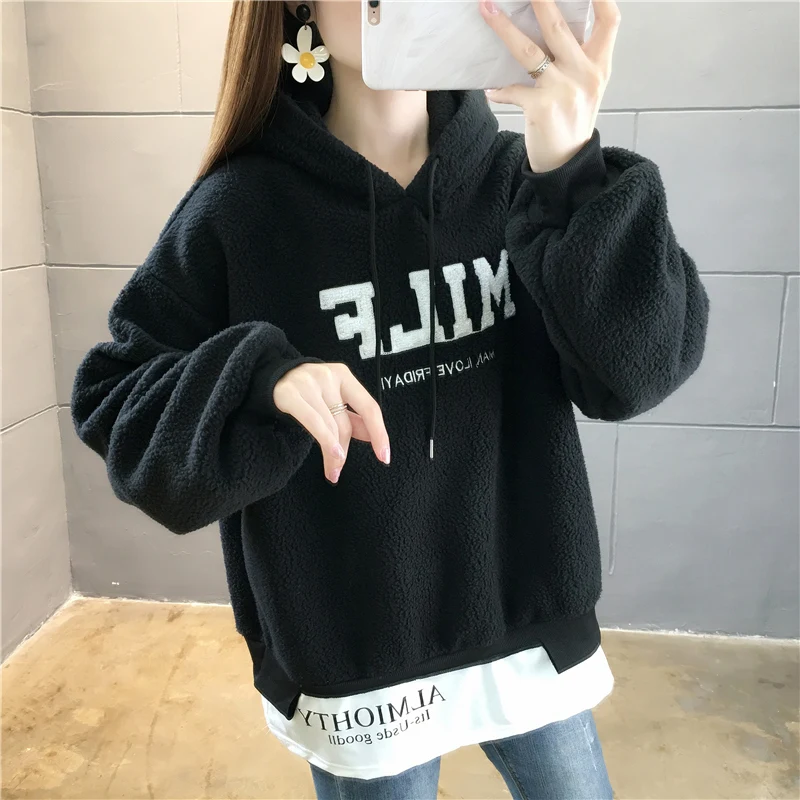 Korean Women Letter Embroidery Sweatshirt Lamb Wool Hoodie Women Fake Two Piece Top Harajuku Patchwork Hoodies Pullover Street 
Korean Women Letter Embroidery Sweatshirt Lamb Wool Hoodie Women Fake Two Piece Top Harajuku Patchwork Hoodies Pullover Street