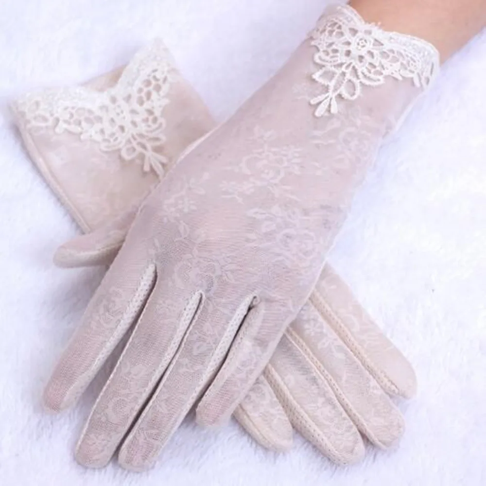 1pair Women Wedding Gloves Summer Sunscreen Lace Gloves Lady Outdoor Anti UV Sun Mittens Thin Gloves QLY1124
1pair Women Wedding Gloves Summer Sunscreen Lace Gloves Lady Outdoor Anti UV Sun Mittens Thin Gloves QLY1124