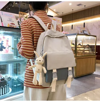 2020 new simple and stylish portable large capacity Retro port style Schoolbag female wild student backpack backpack
2020 new simple and stylish portable large capacity Retro port style Schoolbag female wild student backpack backpack