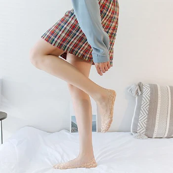 Women Lace Slipper Ankle Socks Invisible Seamless Girls Low Cut Boat Socks Fashion Women Short Socks Sweat Breathable Sock Hot 
Women Lace Slipper Ankle Socks Invisible Seamless Girls Low Cut Boat Socks Fashion Women Short Socks Sweat Breathable Sock Hot