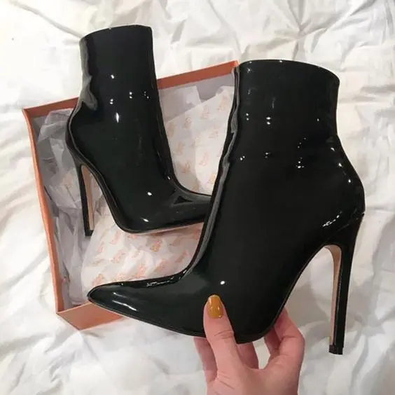Moraima Snc Black Patent Leather Woman Boots Sexy Pointed Toe Riding Boots Super High Thin Heels Ankle Boots
Moraima Snc Black Patent Leather Woman Boots Sexy Pointed Toe Riding Boots Super High Thin Heels Ankle Boots