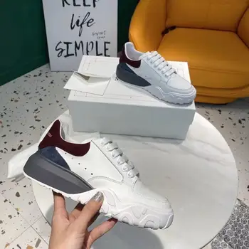 White Wedge Sneakers Women Spring Autumn New Fashion European American Brand Leather Thick Bottom Casual Lace Up Running Shoes
White Wedge Sneakers Women Spring Autumn New Fashion European American Brand Leather Thick Bottom Casual Lace Up Running Shoes