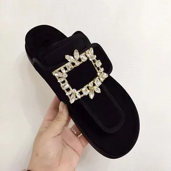 Rhinestone Chanclas Mujer Slides Women Black Pantuflas De Mujer 2020 Crystal Buckle Flat Flip Flops Beach Ladies Shoes Slippers 
Rhinestone Chanclas Mujer Slides Women Black Pantuflas De Mujer 2020 Crystal Buckle Flat Flip Flops Beach Ladies Shoes Slippers