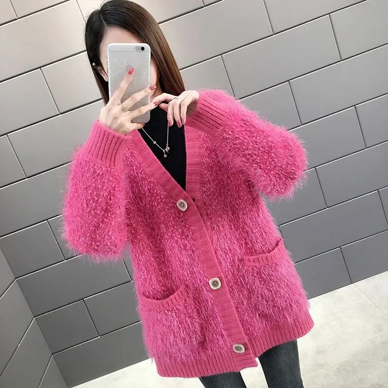 Fashion wool knitted cardigan top 2020 Spring and Autumn New Korean version of loose lazy style sweater coat Women's
Fashion wool knitted cardigan top 2020 Spring and Autumn New Korean version of loose lazy style sweater coat Women's