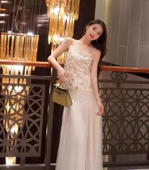 Runway Suits Summer Women Top And Skirt 2020 Sequins Beading Sleeveless Short Shirt White Long A-Line Skirt Hot Sale High Suits
Runway Suits Summer Women Top And Skirt 2020 Sequins Beading Sleeveless Short Shirt White Long A-Line Skirt Hot Sale High Suits