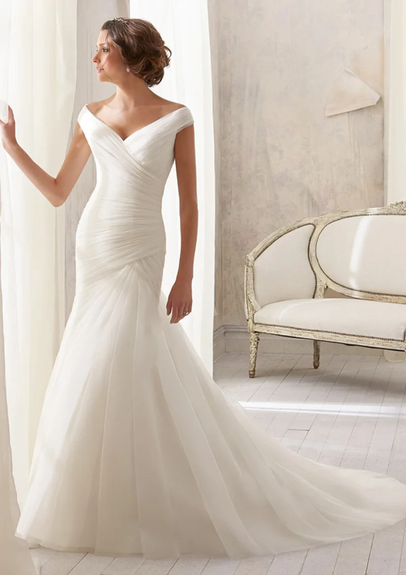 2019 Hot Sale Mermaid V-neck Tulle with Pleated and Button on the Back Bride Chapel Train vestido de noiva bridesmaid dresses
2019 Hot Sale Mermaid V-neck Tulle with Pleated and Button on the Back Bride Chapel Train vestido de noiva bridesmaid dresses