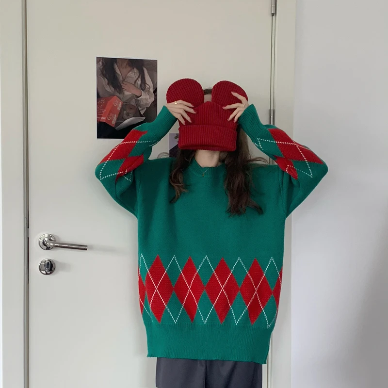 Winter Christmas Argyle Contrast Sweater Couples Sweet Cute Loose O-neck Pullover Sweater Men Women Green Red Oversized Sweaters
Winter Christmas Argyle Contrast Sweater Couples Sweet Cute Loose O-neck Pullover Sweater Men Women Green Red Oversized Sweaters