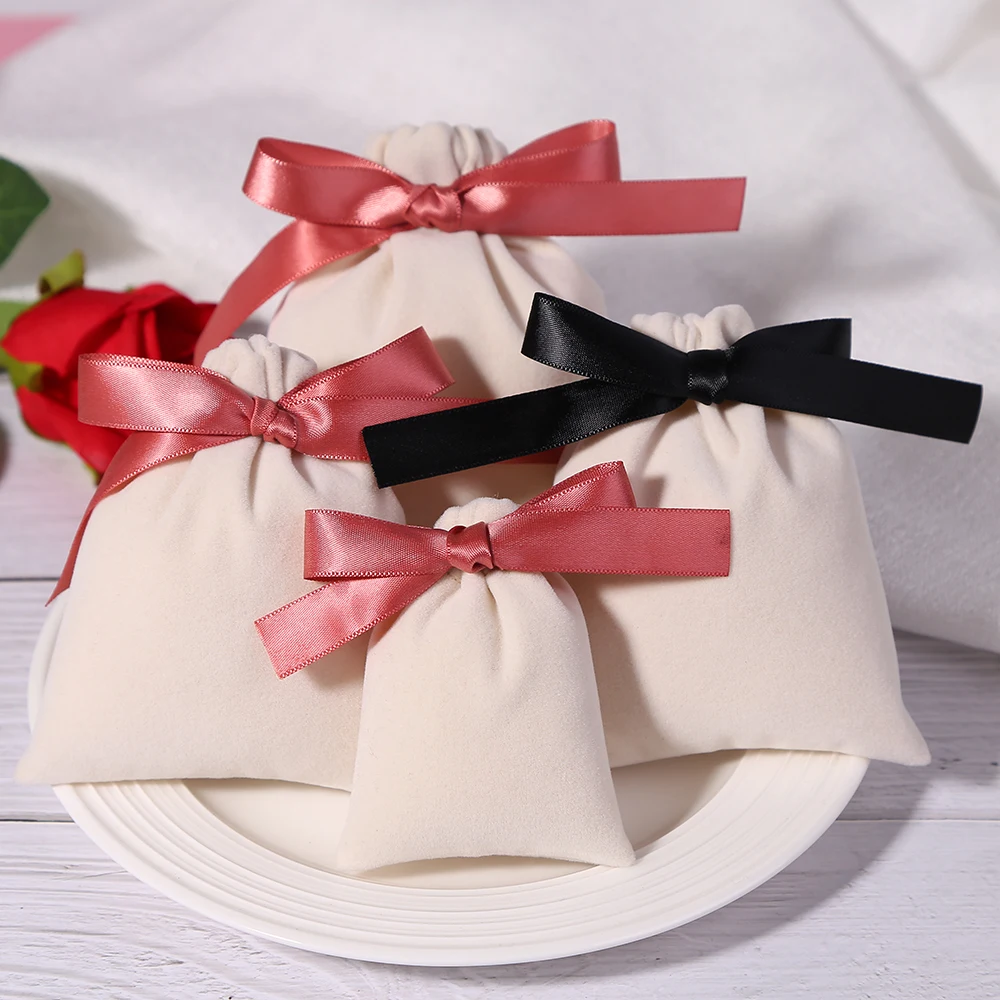 Velvet Drawstring Bag Jewelry Packaging Pouch With Silk Ribbon Lipstick Makeup Birthday Wedding Gift Bags Wrapping Supply
Velvet Drawstring Bag Jewelry Packaging Pouch With Silk Ribbon Lipstick Makeup Birthday Wedding Gift Bags Wrapping Supply