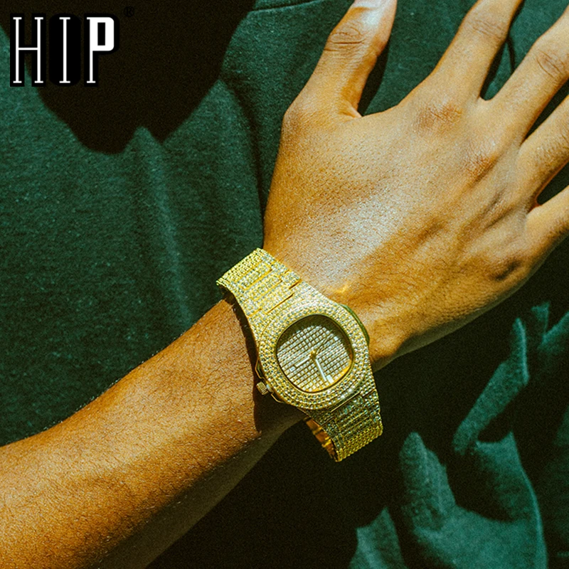 Iced Out Mens Watches Luxury Date Quartz Wrist Watches With Micropave CZ Stainless Steel Hip Hop Watch For Women Men Jewelry
Iced Out Mens Watches Luxury Date Quartz Wrist Watches With Micropave CZ Stainless Steel Hip Hop Watch For Women Men Jewelry