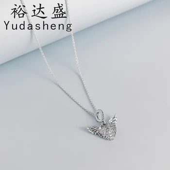 Angel Wing Love Necklace, symbolizing love and protection, is given to the special people in life.
Angel Wing Love Necklace, symbolizing love and protection, is given to the special people in life.