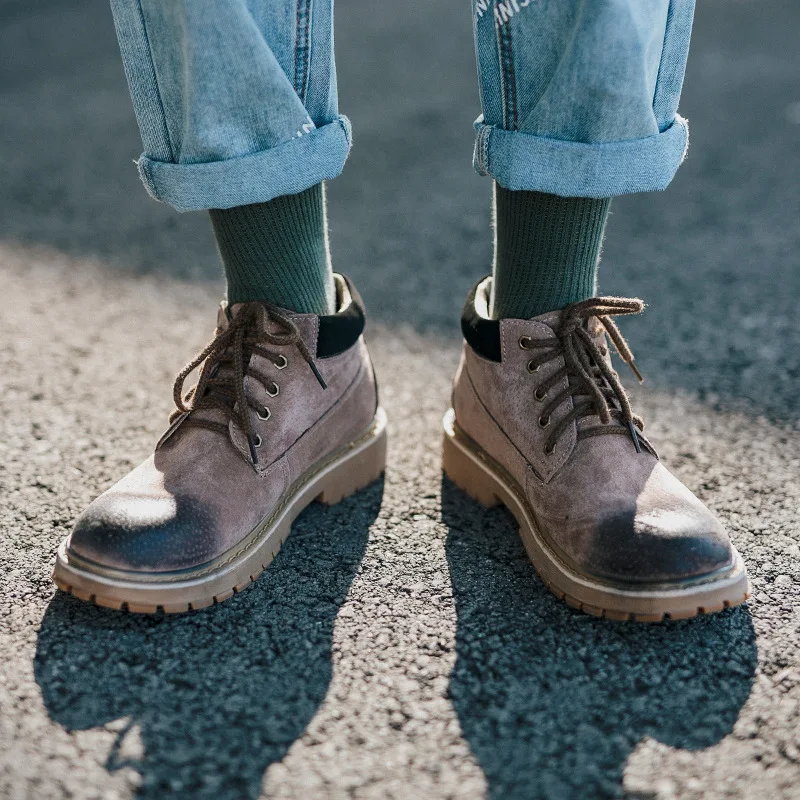 Classics Fashion Retro Men Chelsea Boots Ankle Round Toe Lace-Up Vintage Motorcycle Boots Solid Cross-tied British Style Shoes
Classics Fashion Retro Men Chelsea Boots Ankle Round Toe Lace-Up Vintage Motorcycle Boots Solid Cross-tied British Style Shoes