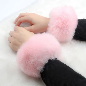 Winter Warm Women Faux Fur Fluffy Elastic Wrist Cuffs Arm Warmer Plush 
Winter Warm Women Faux Fur Fluffy Elastic Wrist Cuffs Arm Warmer Plush