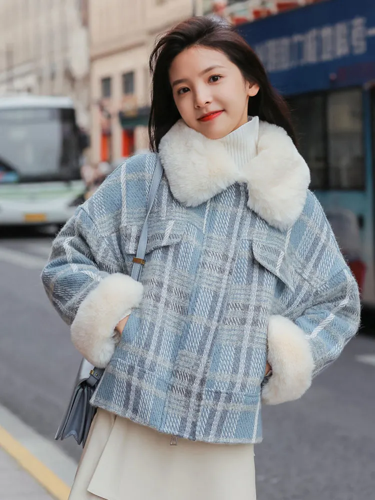 New Wool Blends Jacket Women Autumn and Winter 2019 Fashion Fur Collar Patchwork Loose Warm Thick Short Plaid Woolen Coat
New Wool Blends Jacket Women Autumn and Winter 2019 Fashion Fur Collar Patchwork Loose Warm Thick Short Plaid Woolen Coat
