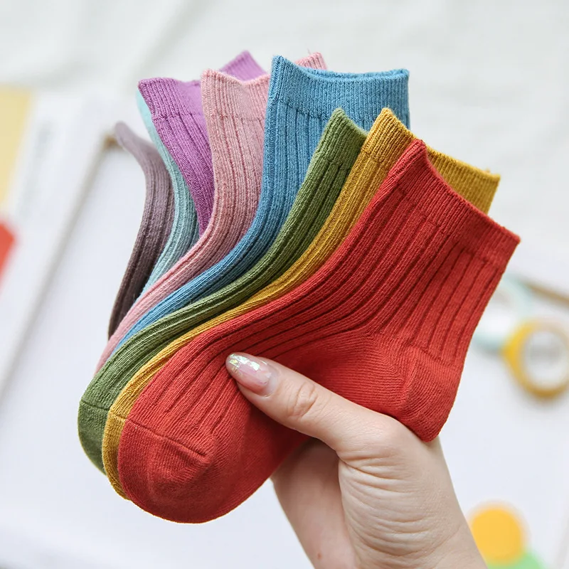 Фото Оптовая продажа новинка 2019 года модные носки в Корейском стиле - купить