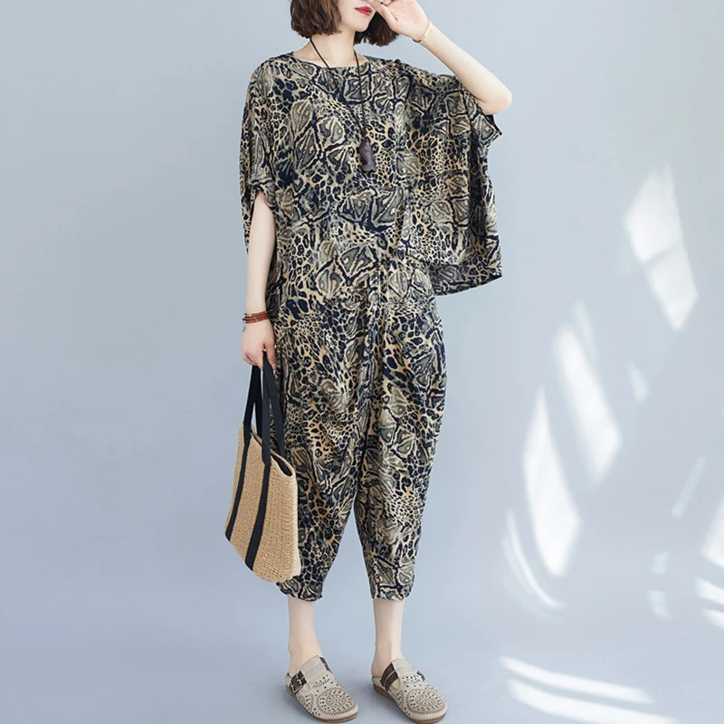 #1077Printed Irregular Two-piece Sets Woman Cotton Short-sleeved Round Collar Casual Loose Suit Female Batwing Sleeve Tees Lady
#1077Printed Irregular Two-piece Sets Woman Cotton Short-sleeved Round Collar Casual Loose Suit Female Batwing Sleeve Tees Lady