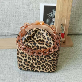 Kisslock Clip Bags For Women Leopard Acrylic Chain Women's Handbag Solid Women Shoulder Bag Box Lady Hand Bags Womens Bag Trend
Kisslock Clip Bags For Women Leopard Acrylic Chain Women's Handbag Solid Women Shoulder Bag Box Lady Hand Bags Womens Bag Trend