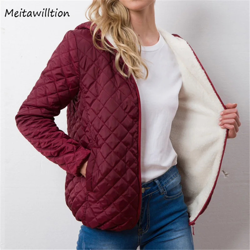 2019 New Winter Parkas Basic Jacket Coats Ladies Plus Velvet Lamb Hooded Coats Female Long Sleeve Cotton Jacket Women Outwear
2019 New Winter Parkas Basic Jacket Coats Ladies Plus Velvet Lamb Hooded Coats Female Long Sleeve Cotton Jacket Women Outwear