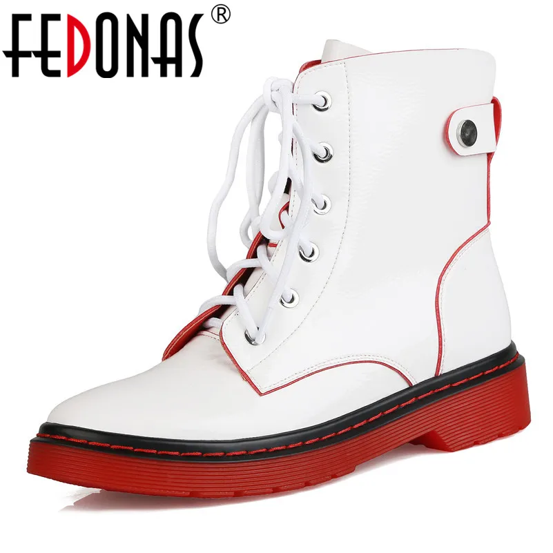 FEDONAS Patent Leather Women Casual Ankle Boots Cross-tied Autumn Winter Keep Warm Short Boots Basic New Fashion Shoes Woman
FEDONAS Patent Leather Women Casual Ankle Boots Cross-tied Autumn Winter Keep Warm Short Boots Basic New Fashion Shoes Woman