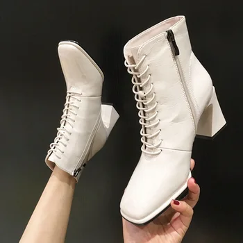 2019 winter new high-heeled boots women's fashion simple retro style plus velvet warm and comfortable thick heel casual high hee
2019 winter new high-heeled boots women's fashion simple retro style plus velvet warm and comfortable thick heel casual high hee
