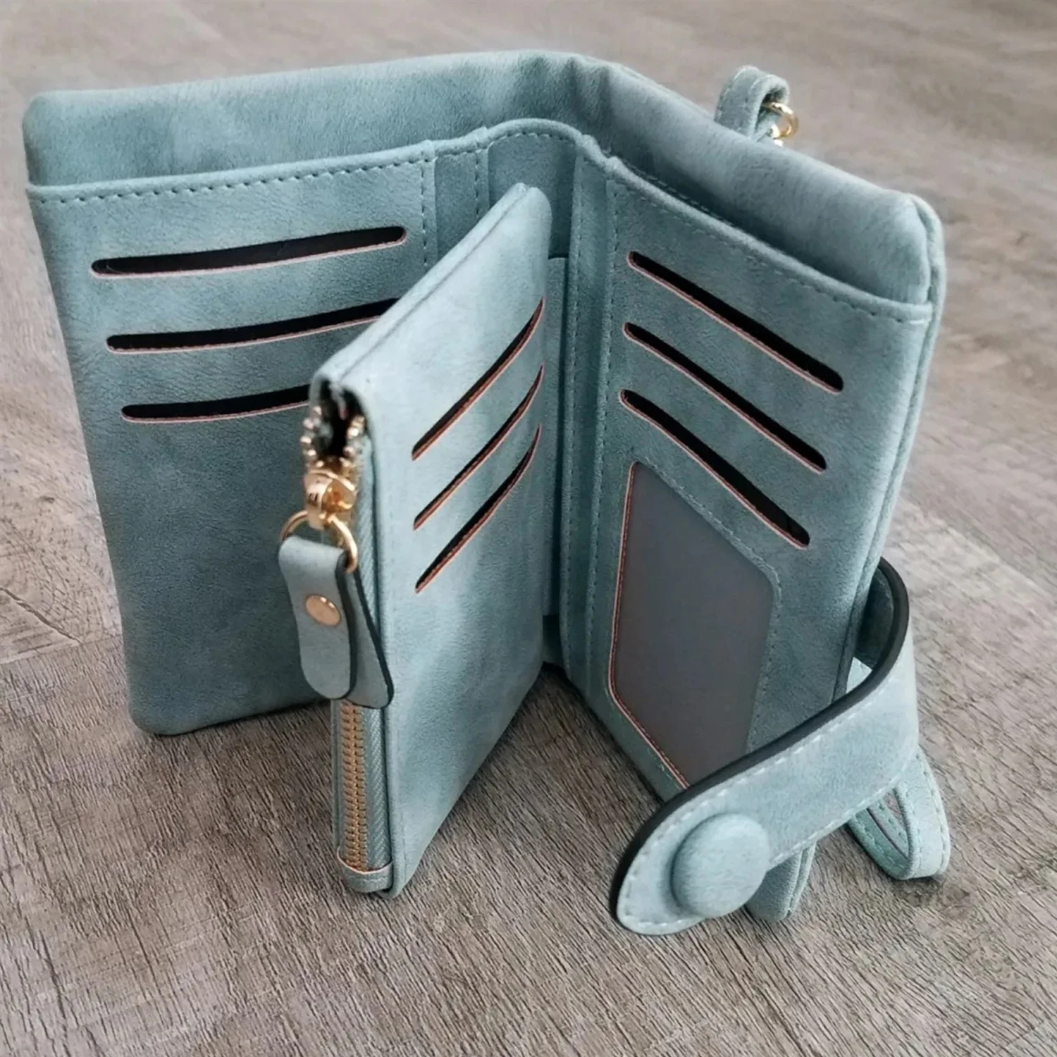 Wallet Women Leather Wallet Matte Wallet Short Cartera Cute Gift Tri-fold Multi-card Female Wallet
Wallet Women Leather Wallet Matte Wallet Short Cartera Cute Gift Tri-fold Multi-card Female Wallet