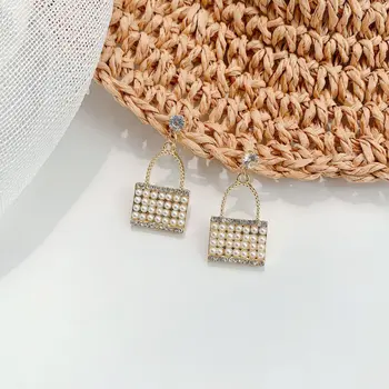 S925 Needles New Style Pearl Bag Earrings Online Celebrity Section Non-mainstream Sense of Design Ear Stud Light Luxury Debutant
S925 Needles New Style Pearl Bag Earrings Online Celebrity Section Non-mainstream Sense of Design Ear Stud Light Luxury Debutant