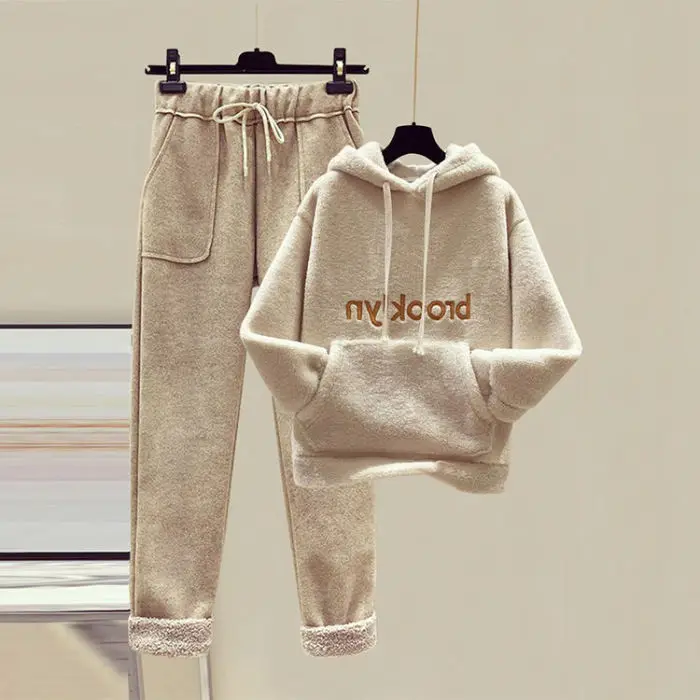 Autumn and Winter Fashion Suit, Female Korean-Style Loose Brushed and Thick Imitation Lalambswool Sweater Casual Suit
Autumn and Winter Fashion Suit, Female Korean-Style Loose Brushed and Thick Imitation Lalambswool Sweater Casual Suit