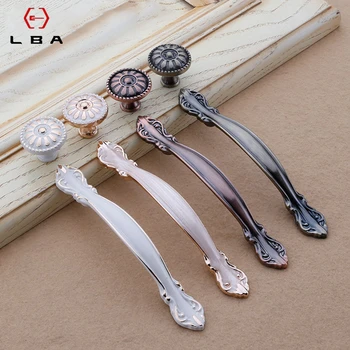 LBA European Modern High Grade Furniture Door Handle Rose Gold Push Pull Handles Indoor Sliding Doors Bedroom Hardware Handles
LBA European Modern High Grade Furniture Door Handle Rose Gold Push Pull Handles Indoor Sliding Doors Bedroom Hardware Handles